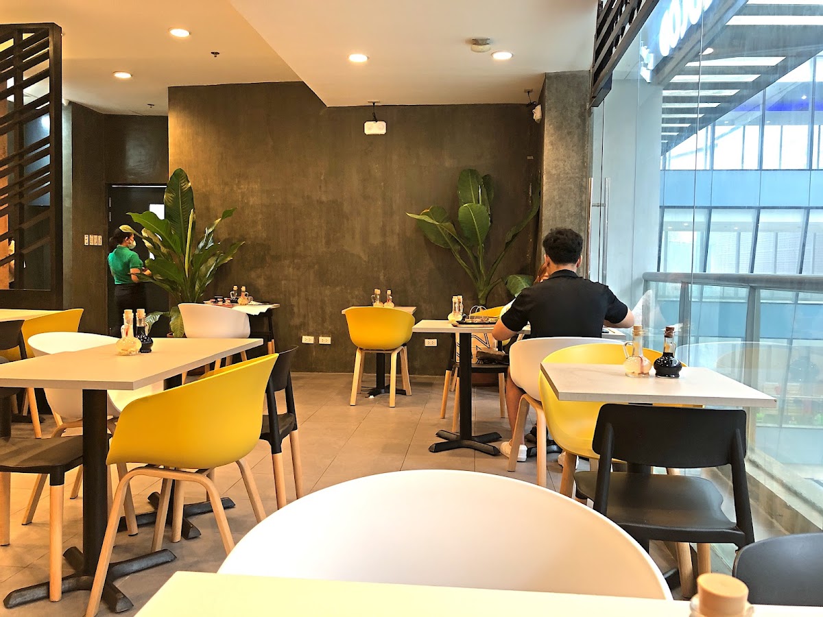 Chicken Bacolod - Vertis North