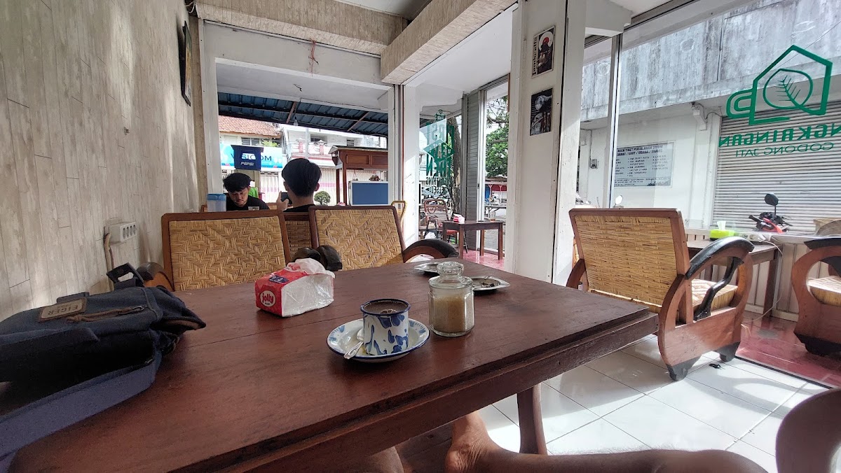 Angkringan Godong Jati