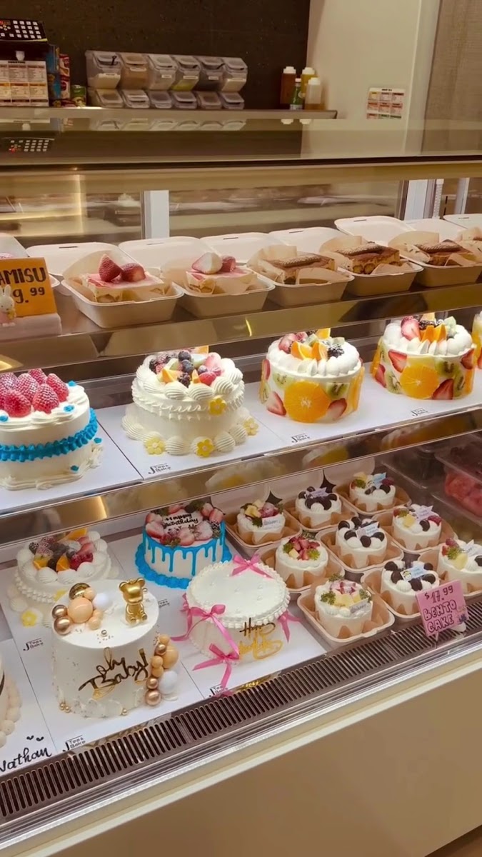 J Tea & Bake (White Bear Lake)