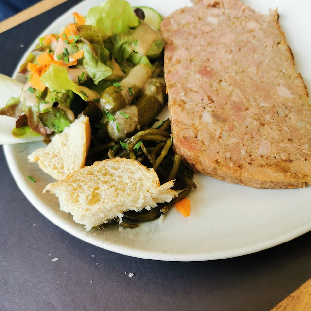 Pâté À l'Ail Cornichon Et Passe-pierre