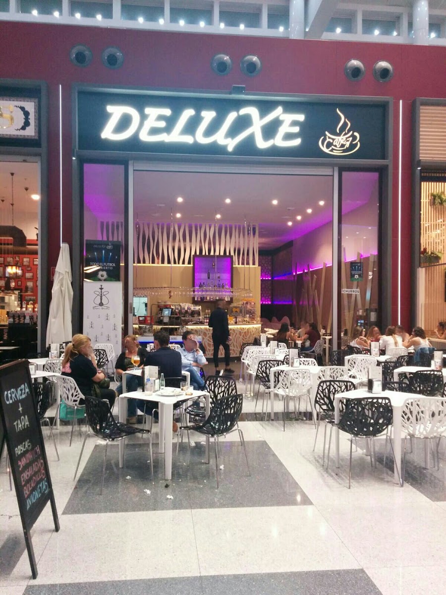 Deluxe Café & Food CC Nevada Shopping