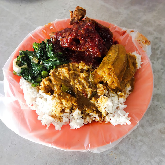 Nasi Berlauk