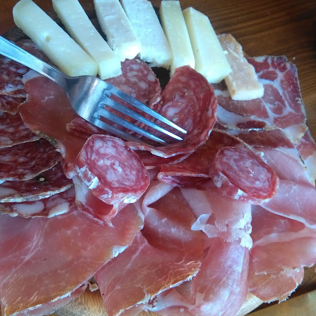 Antipasto Di Cinta Senese