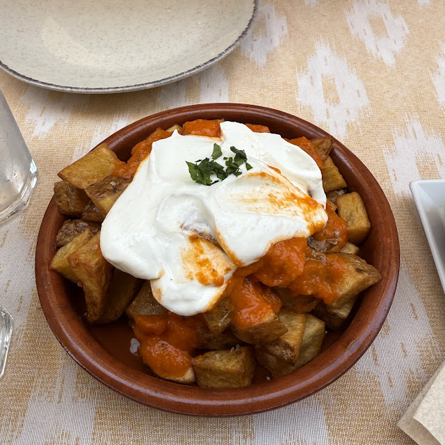 Patatas Bravas Con Alioli
