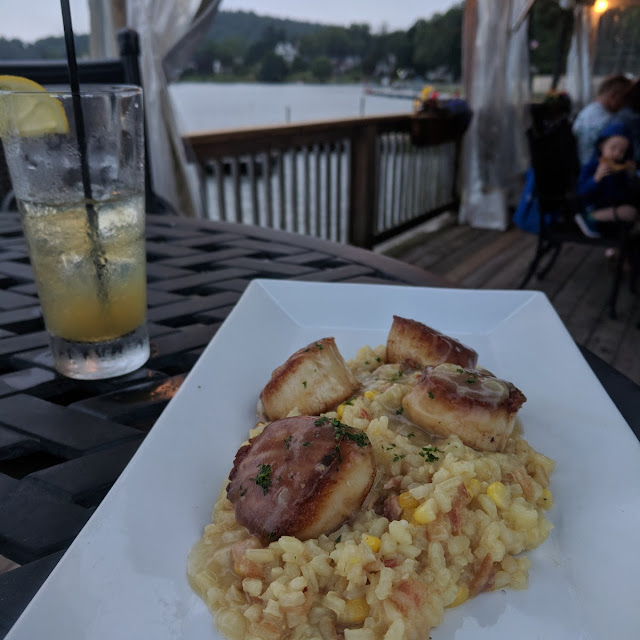Scallops with Sweet Corn Risotto and Beurre Blanc Sauce