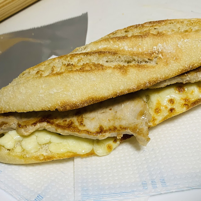 Bocadillo de Pollo Y Bacon Kiki