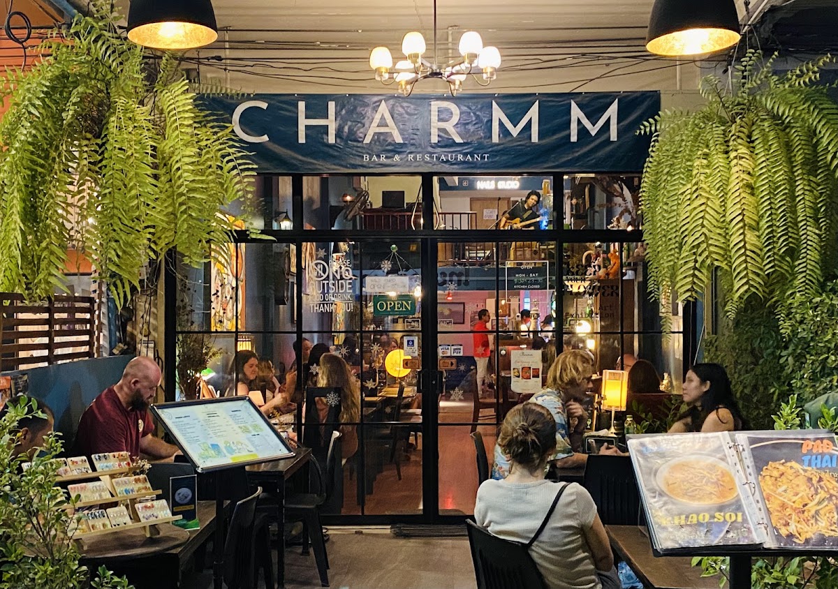 CHARMM : BISTRO & GALLERY