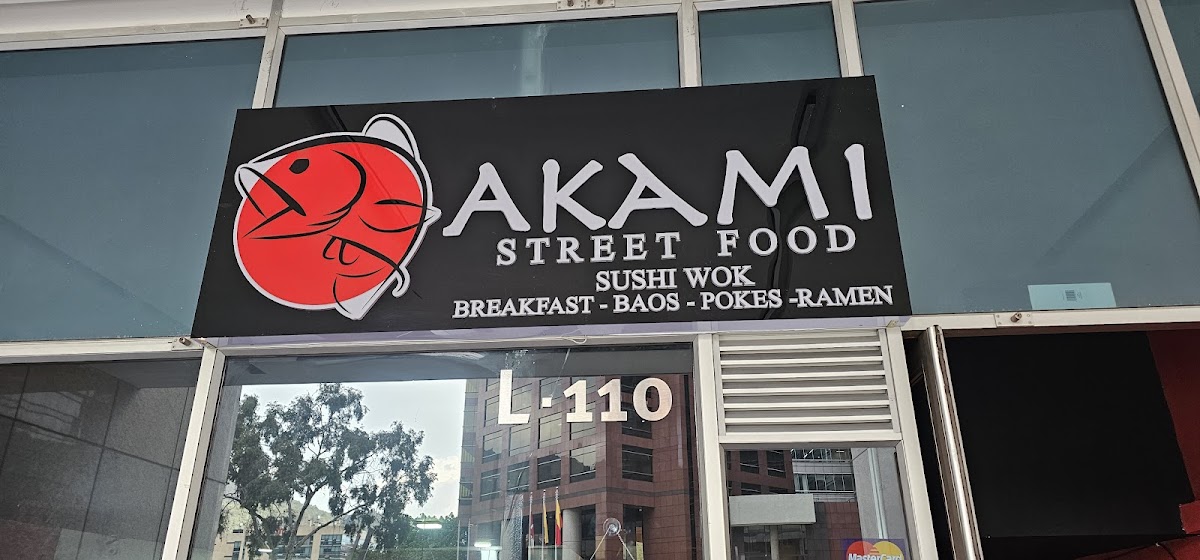 Akami street food