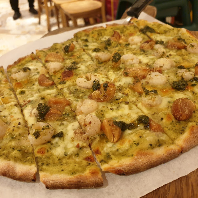 Shrimp & Pesto Flatbread Pizza