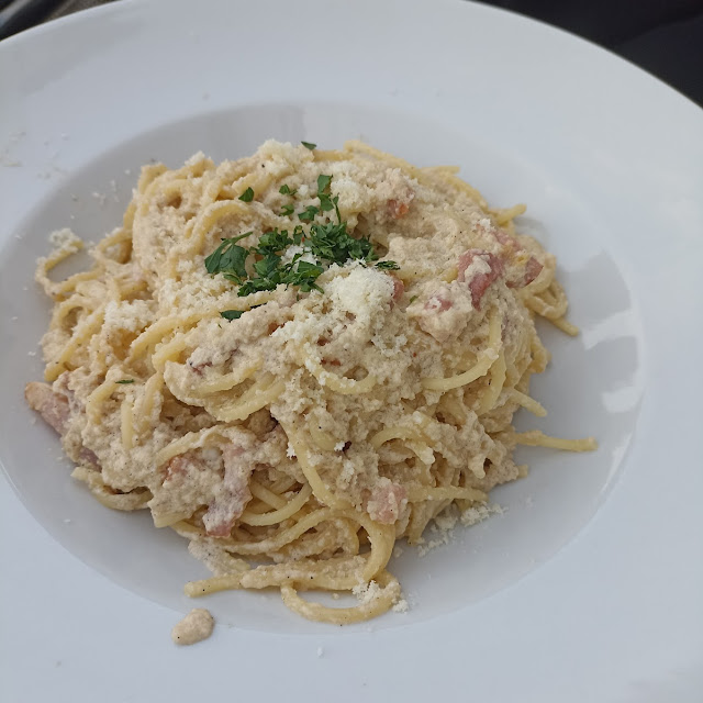 34 Spaghetti Carbonara