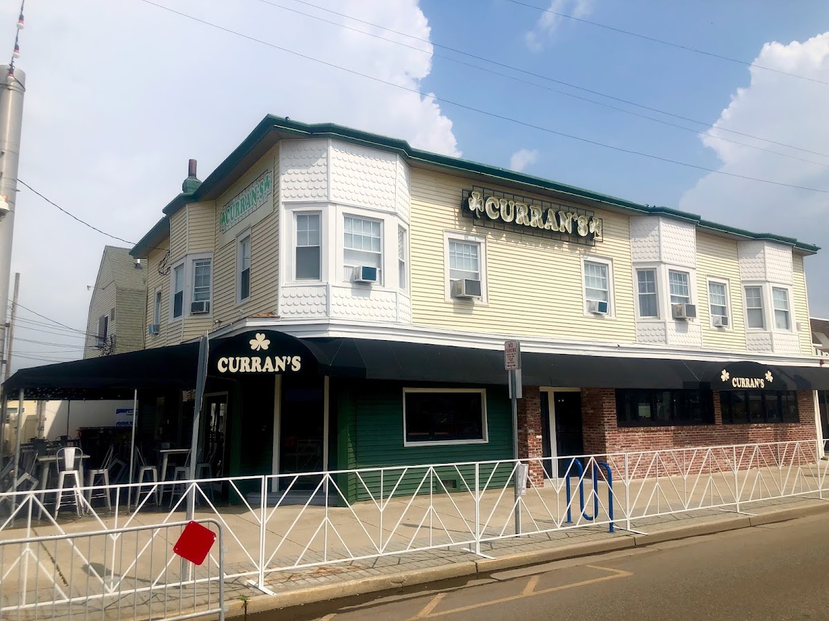 Curran's Irish Inn