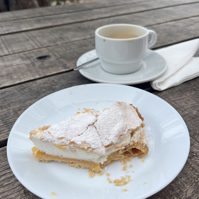 Zitronen Baiser Kuchen
