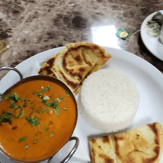 Butter Chicken with Jasmin Rice and Naan Bread
