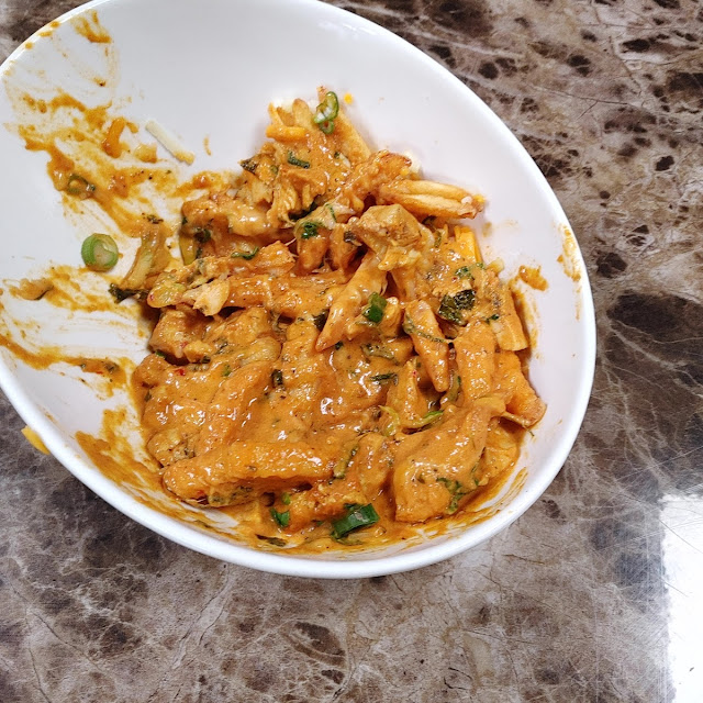 Butter Chicken Poutine