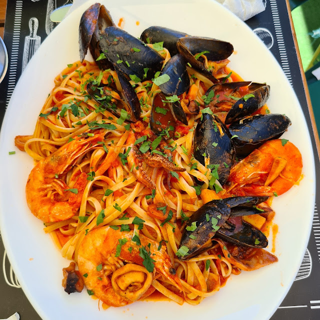 Tagliatelle Ai Frutti Di Mare
