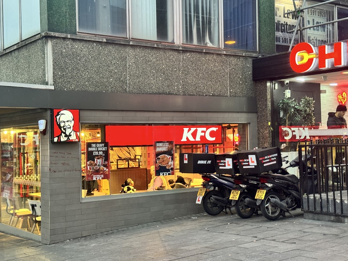 KFC Barking - Station Parade