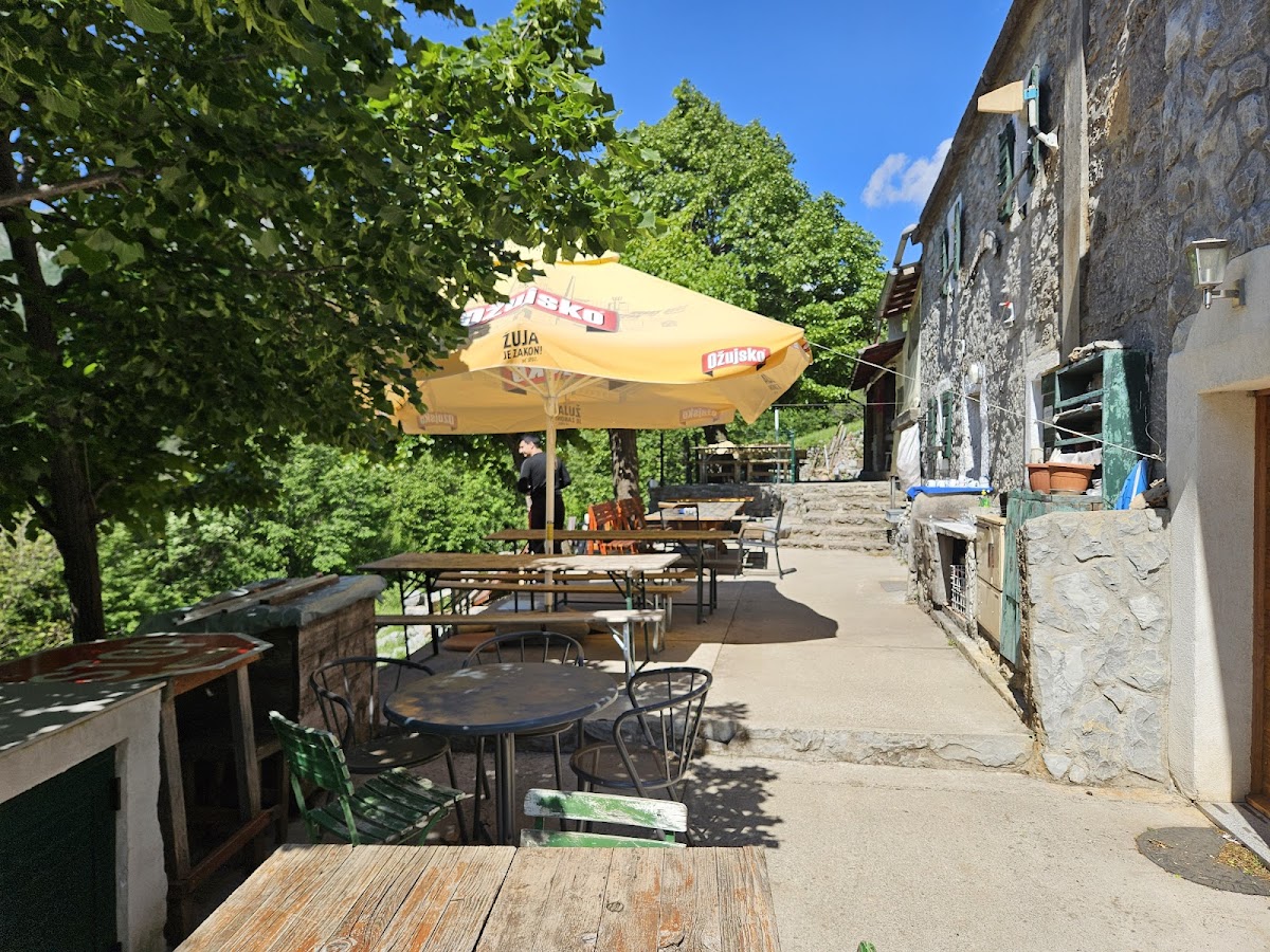 Restoran 'Ramića Dvori'