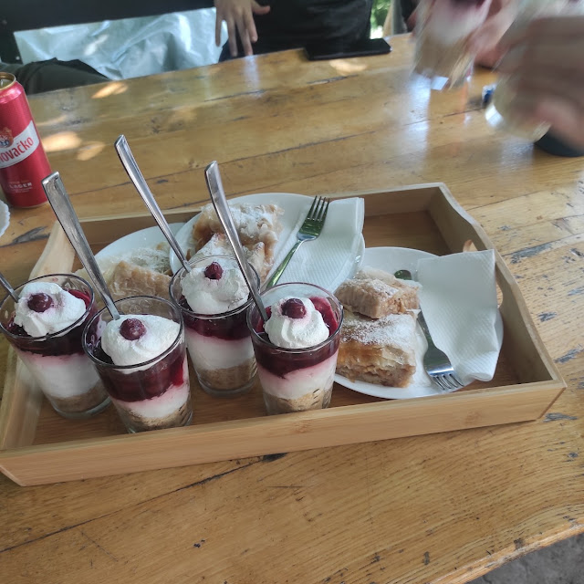 Štrudle I Cheesecake