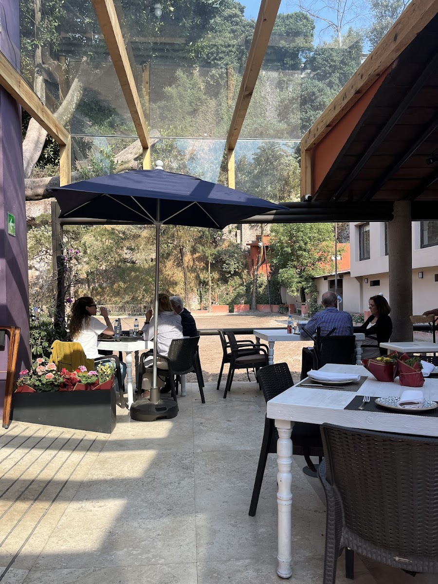 Barranca Restaurante al Aire Libre by Altamira