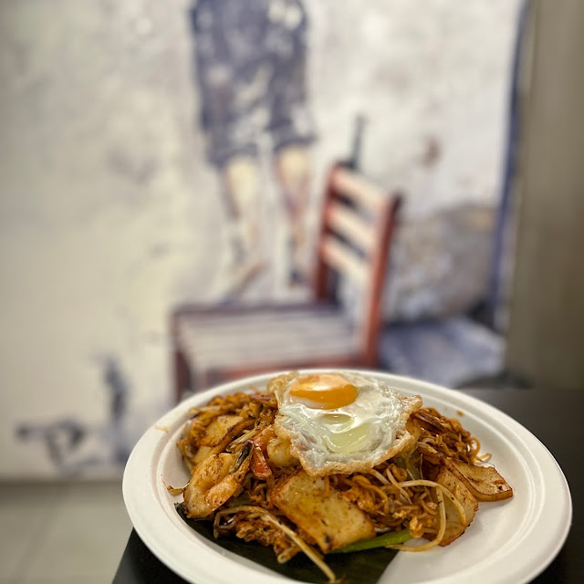 Mamak Maggie Goreng Egg on Top
