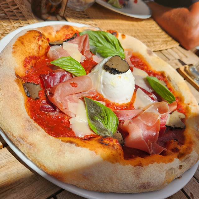 Pizza Du Jour Buffala Truffée