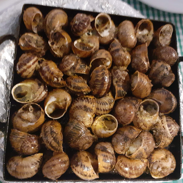 Cargols A La Llauna
