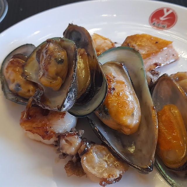 Grüne Muscheln Tintenfisch Garnelen