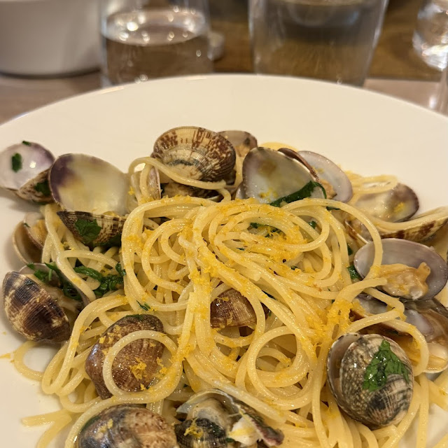 Spaghetti Alle Vongole Con Bottarga