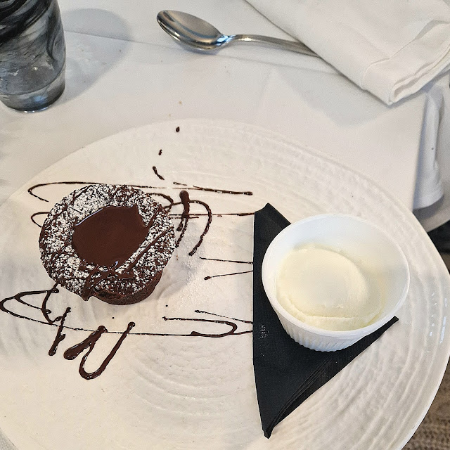 Tortino Al Cioccolato Con Gelato Fiordilatte