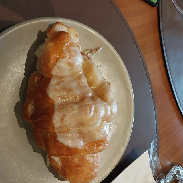 Brioche Queijo E Presunto