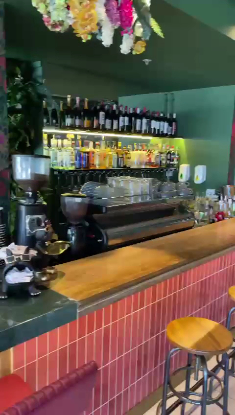 Honey & Dora - Cafe | LIFESTYLE |Bar