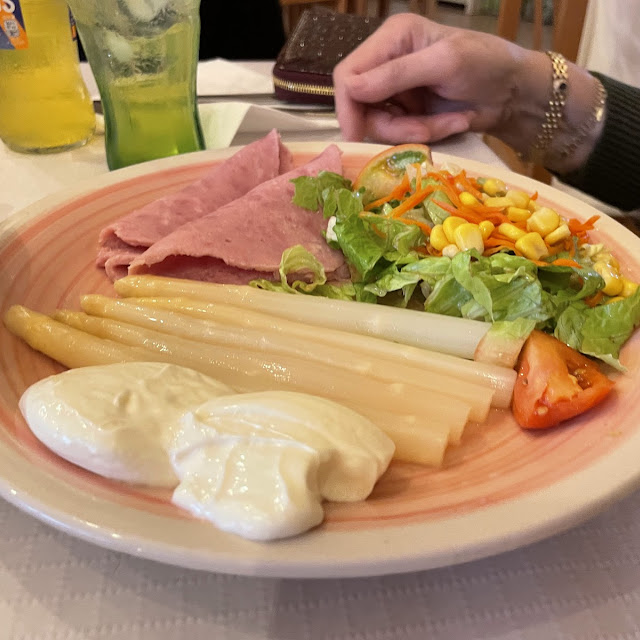Espárragos Blancos Menú