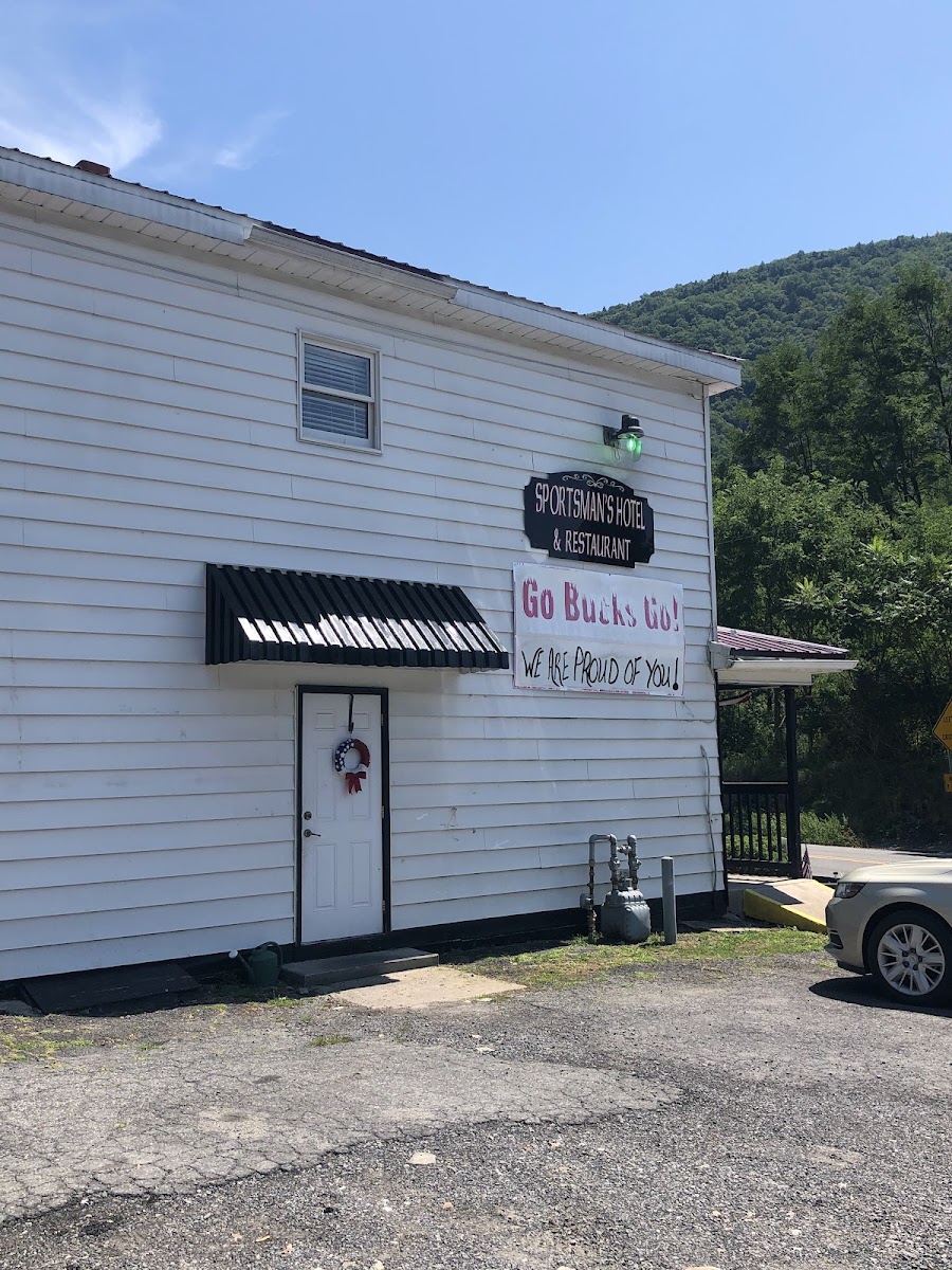 Sportsman's Hotel, Restaurant & Bar
