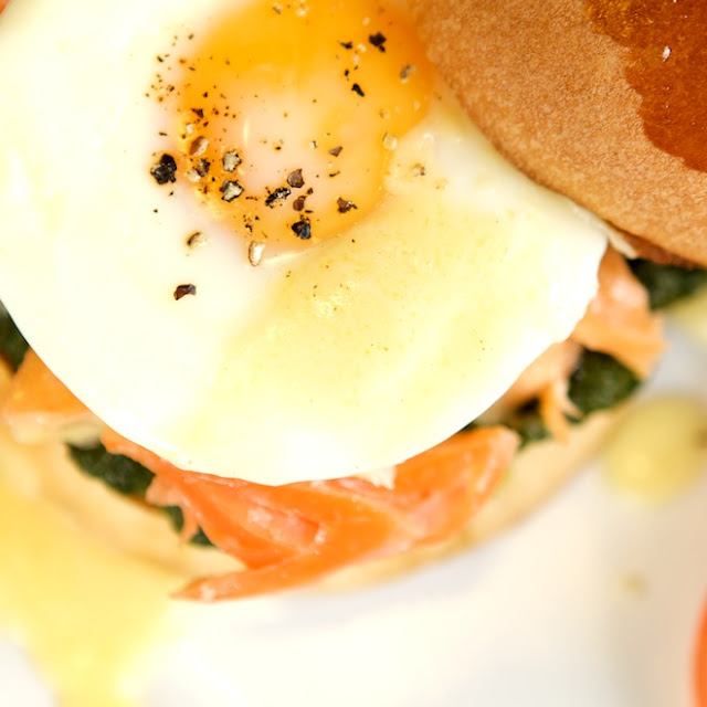 Eggs Benedict
