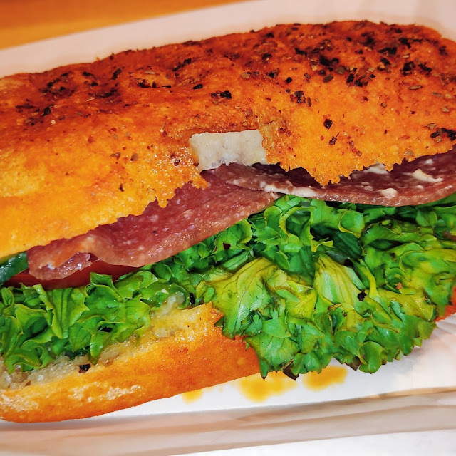 Panini Mit Salami & Käse