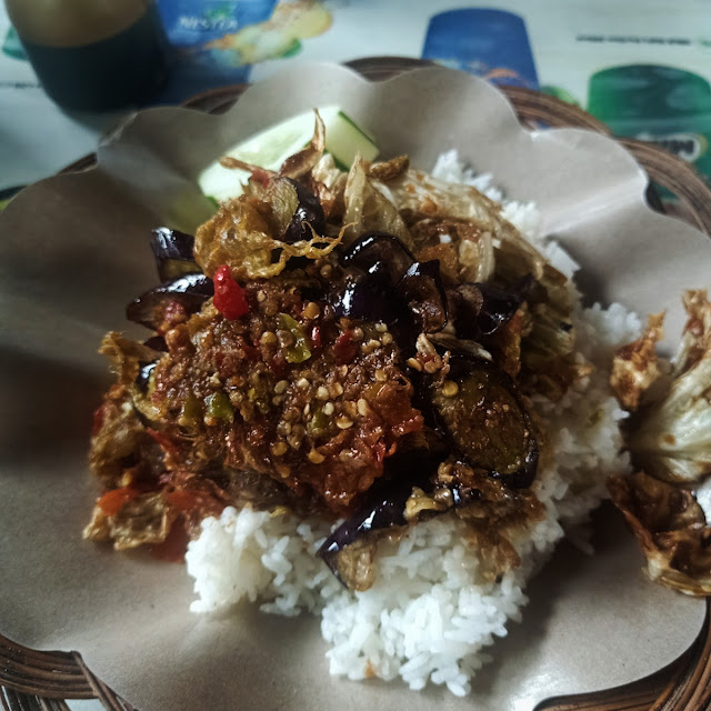 Nasi Telor Kobis Goreng Terong Goreng 13k