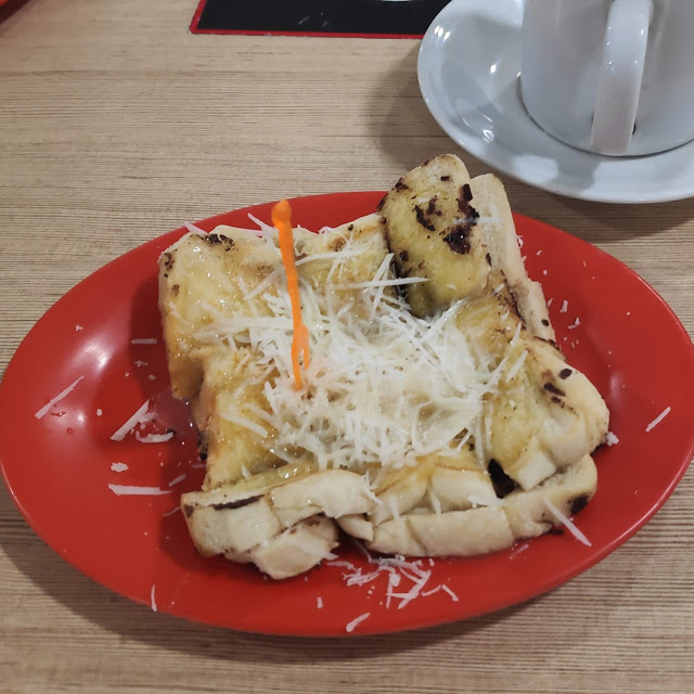 Roti Bakar Coklat Keju