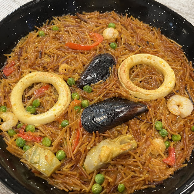 Paella de Carine Y Alcachofas