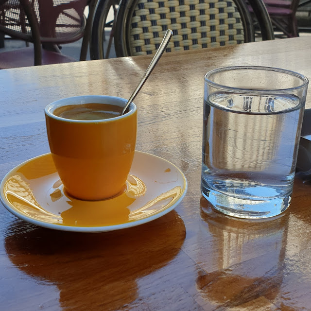 Café Et Eau