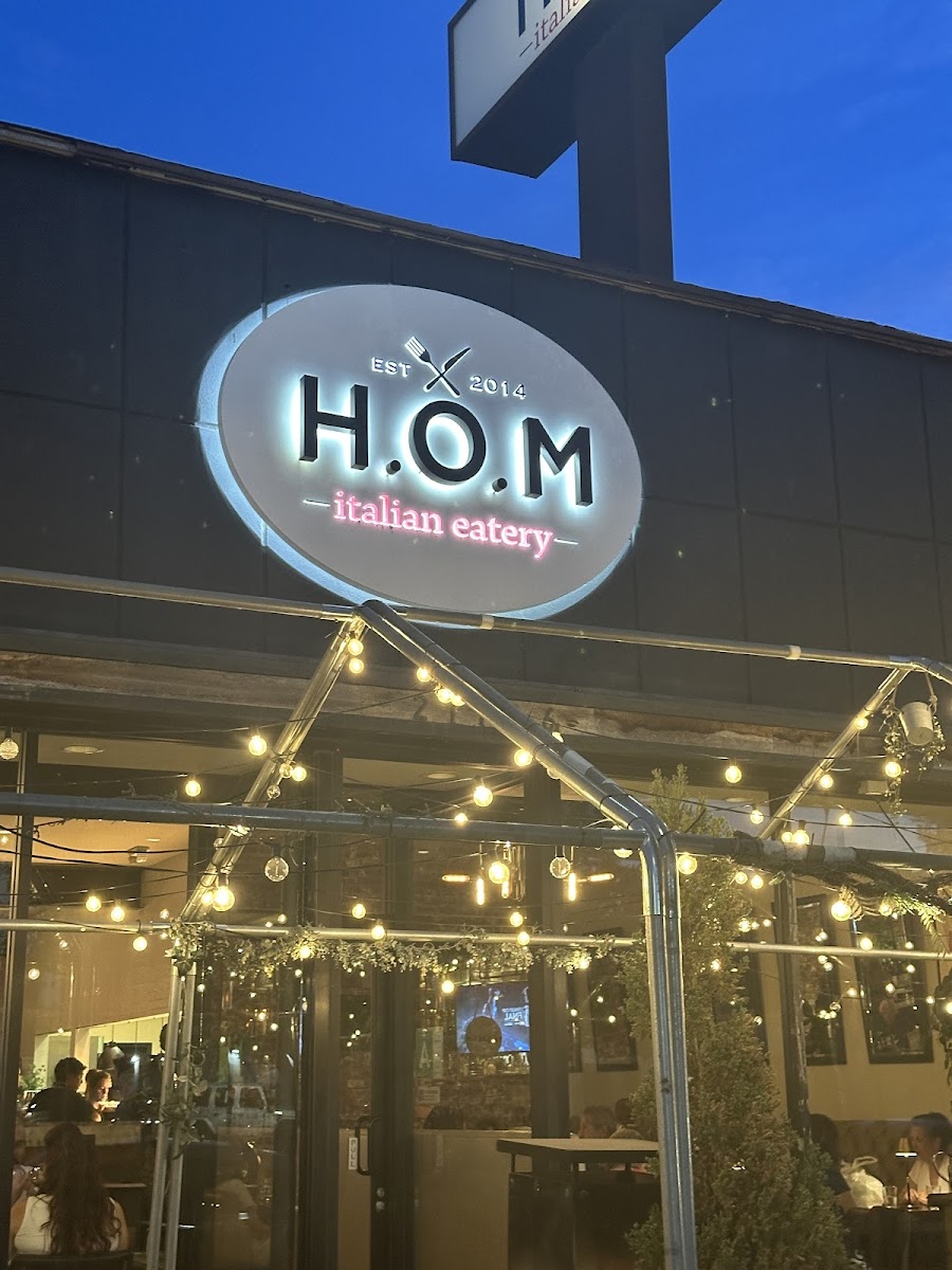 HOM Italian Eatery