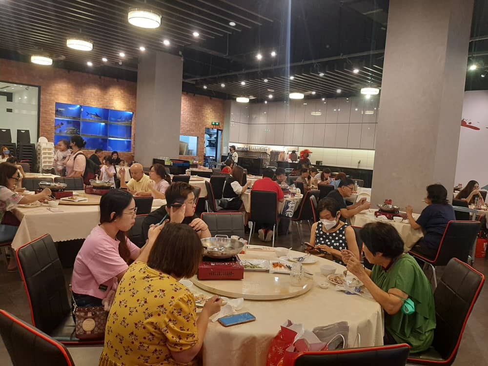 Siong Tong Gai 蒲种上汤街 - Toppen Shopping Centre JB