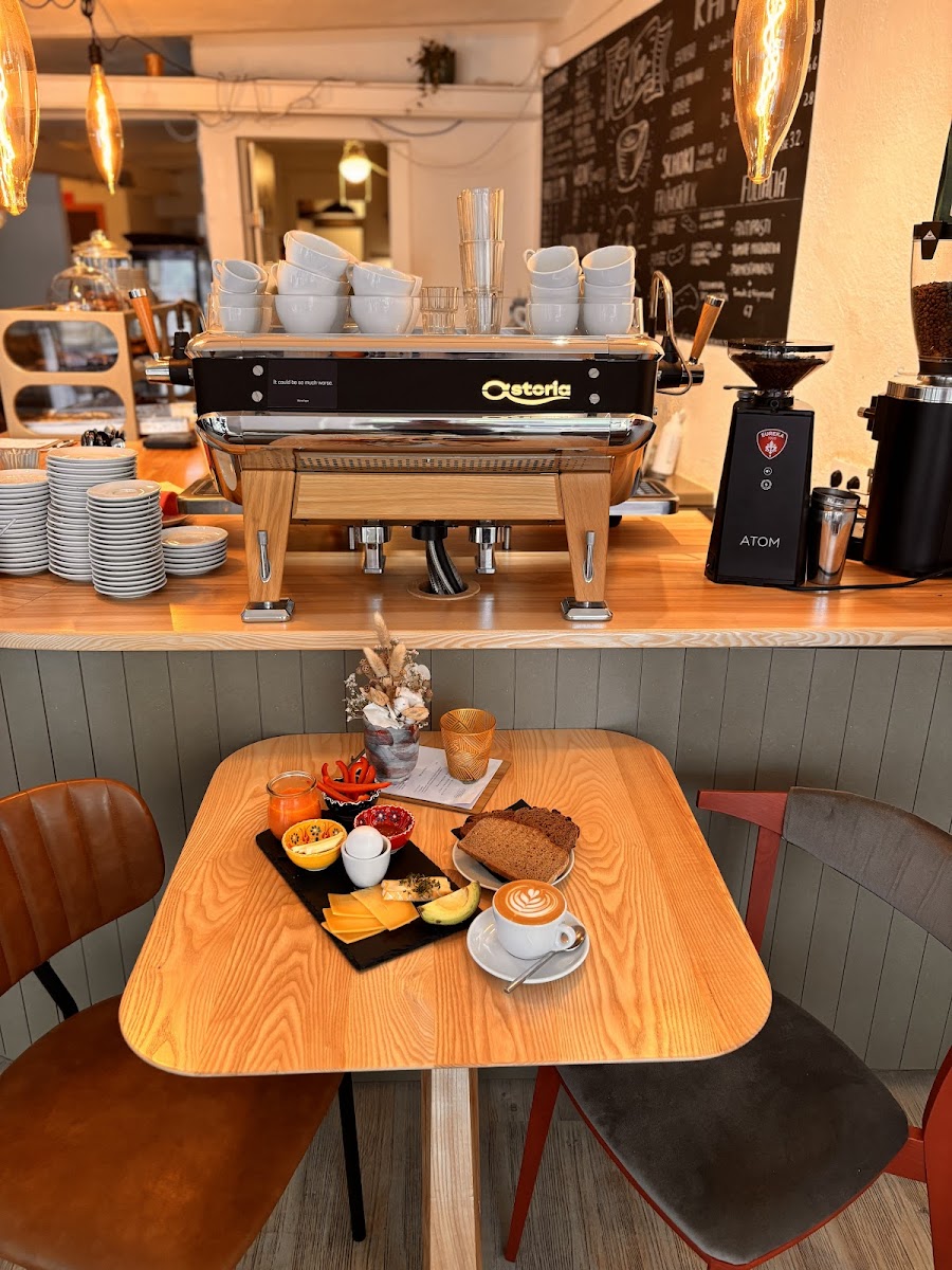 IFNI Café/Rösterei