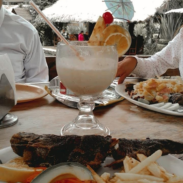 Piña Colada Y Trucha Frita