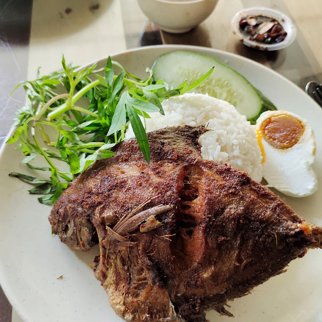 Set Ikan Bawal Goreng