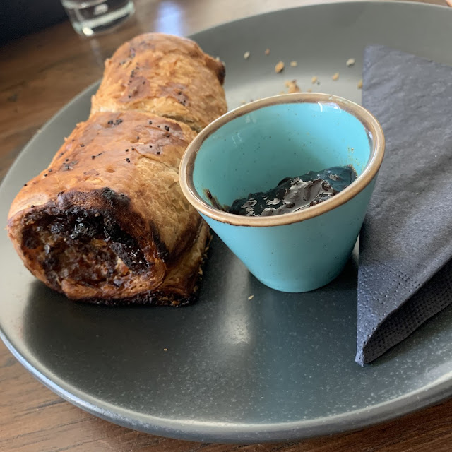Sausage Roll with Chutney