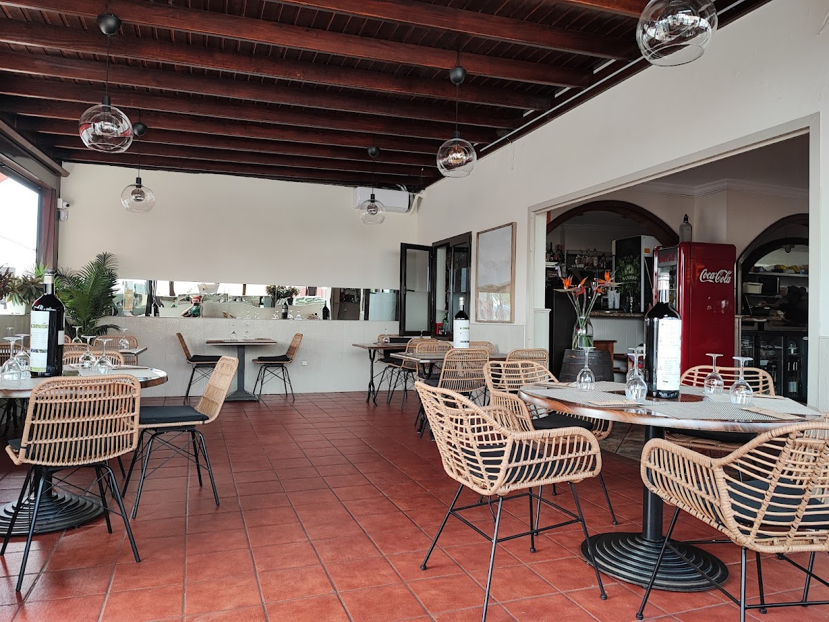 La Opera Bistro