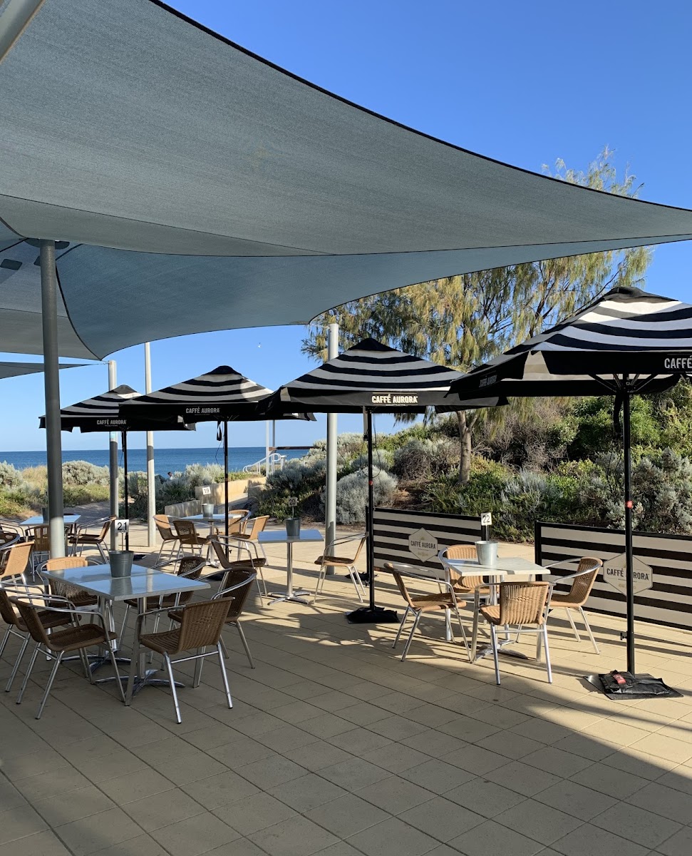 Tides Cafe