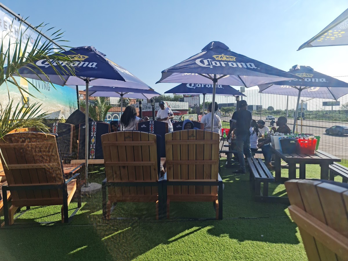 Recharge Lounge