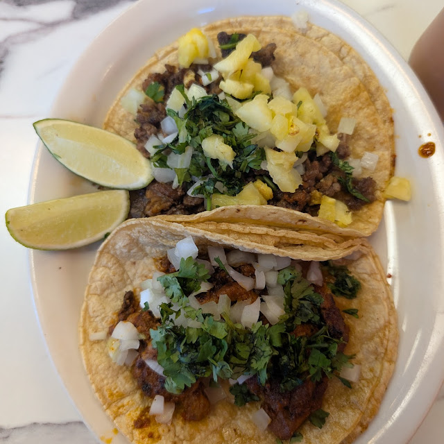 Tacos De Carne Asada Y Tacos Al Pastor