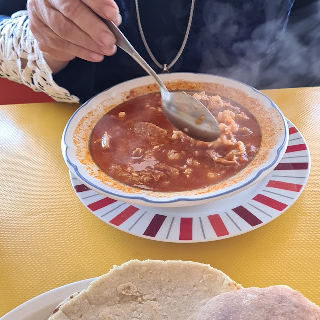 Menudo Y Tortillas Hechas A Mano